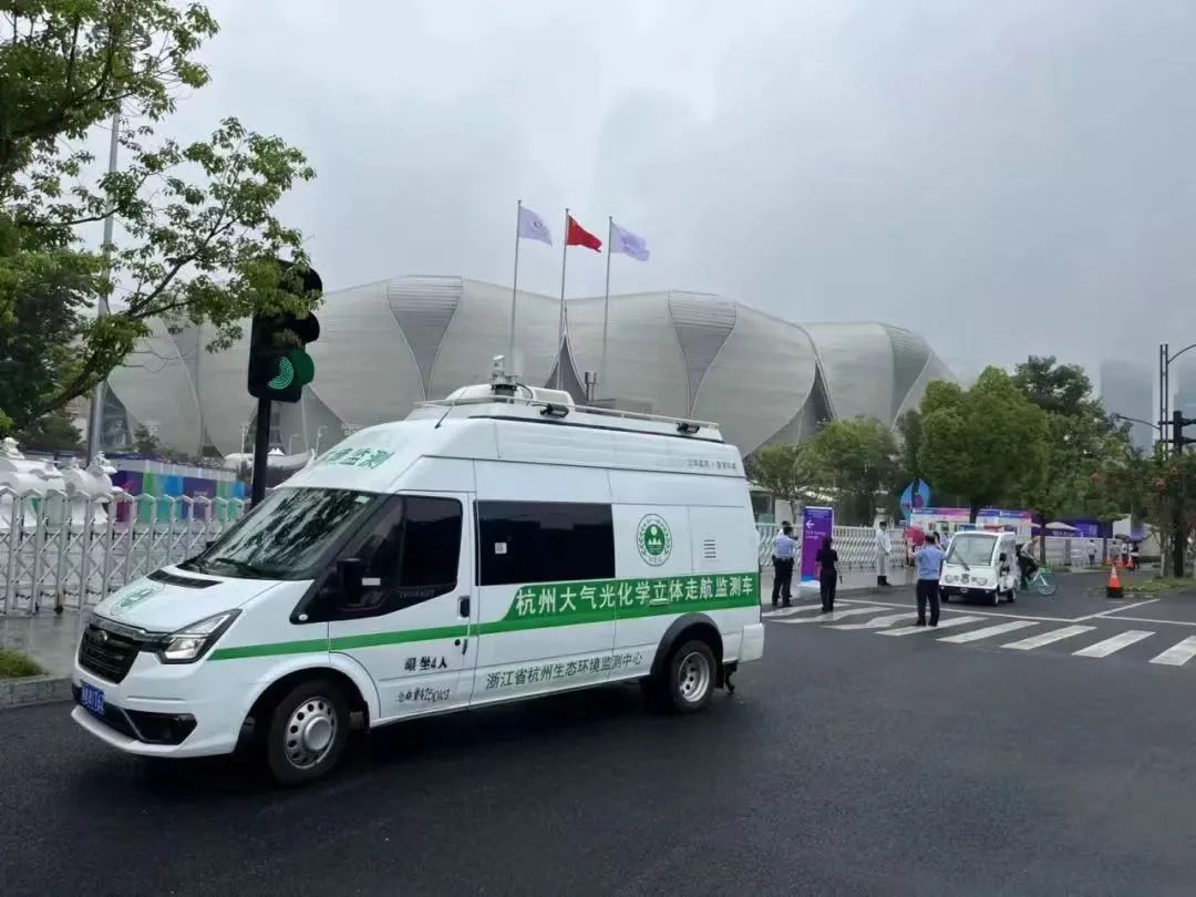 PG电子大气走航服务监测车1.jpg